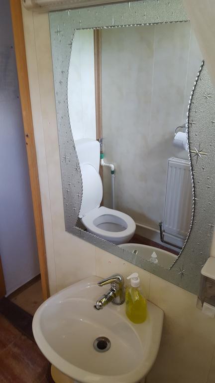 Pensiunea Micutul Vrajitor Arefu Esterno foto